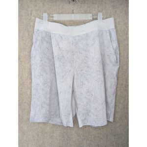 Lululemon T.H.E. Short 9" Training 
Color: Gravel Dust Alpine White Multi, Large